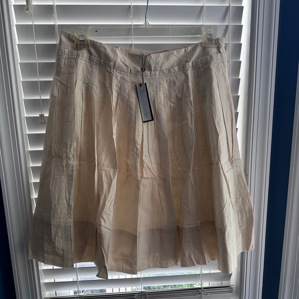 Talbots Cream Knee-Length A-Line Skirt with Pleated Design